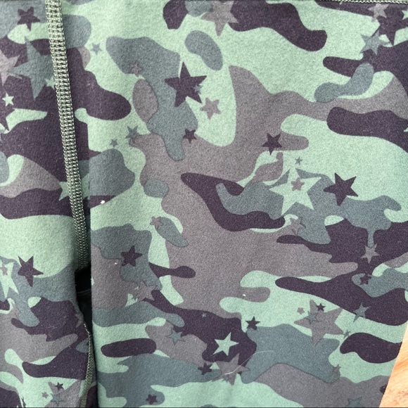 Fabletics Powerhold Define High-Waisted 7/8 Leggings - Picture 5 of 9